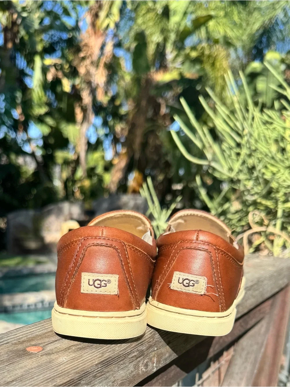 UGG Fierce Sneakers Sz Women’s 8